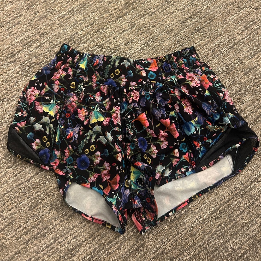 lululemon hotty hots